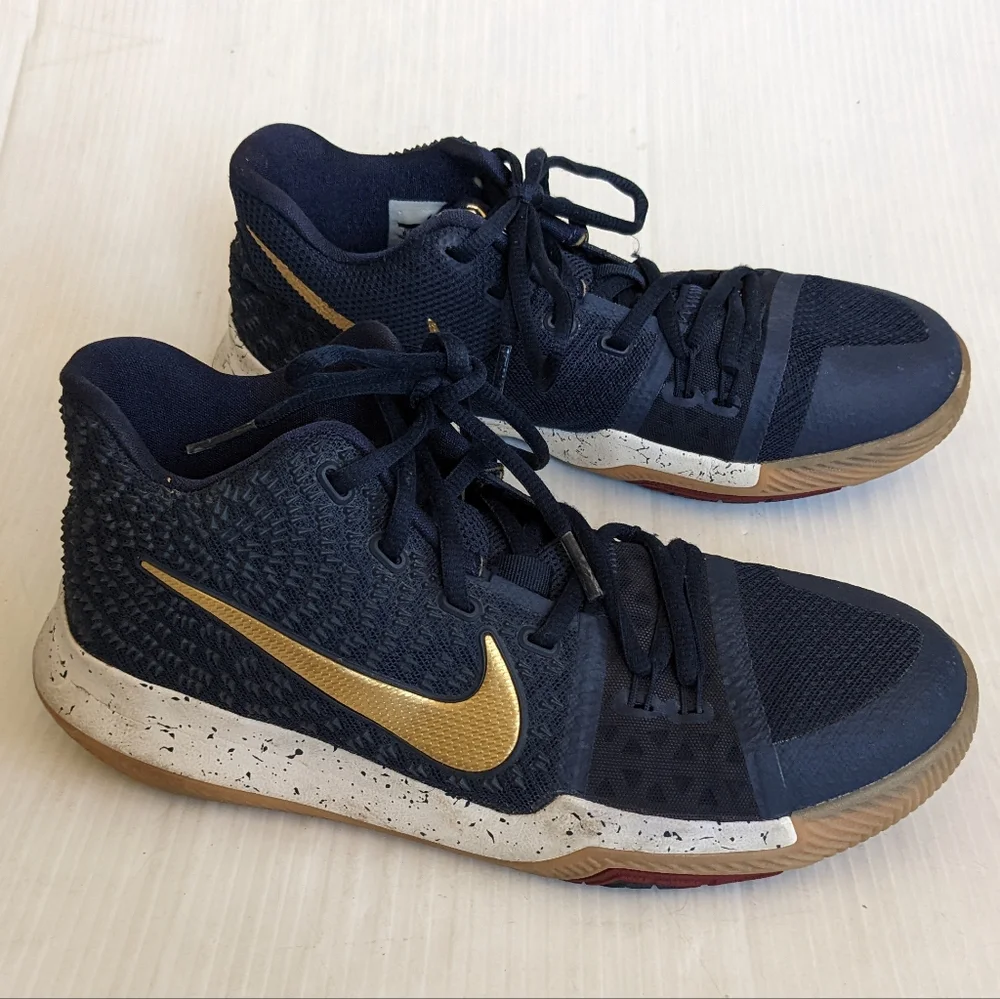 NIKE Kyrie 3 GS Youth High Top Sneakers Obsidian Metallic Gold Size 6.5